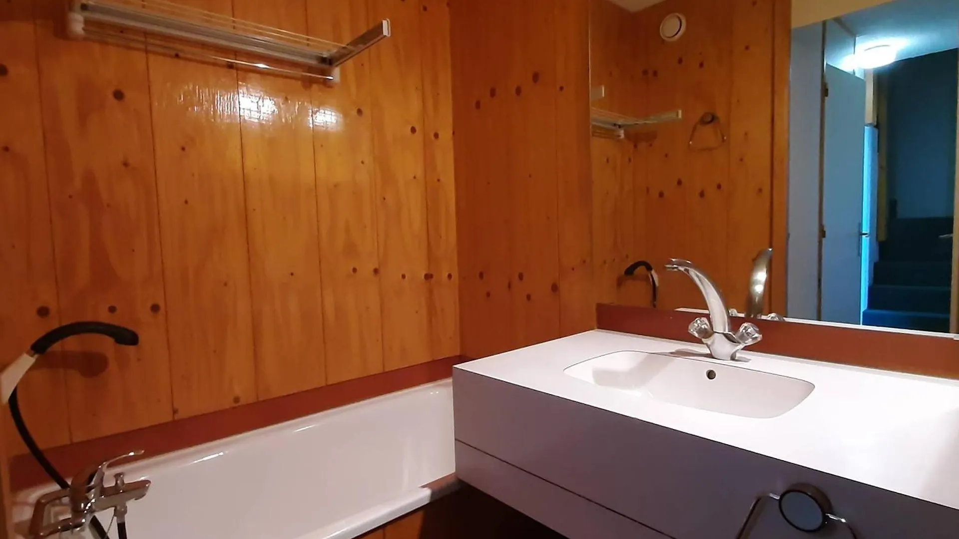 Appartement Duplex 7 Pers, Pistes, Commerces, Parking, Balcon - Fr-1-355-227 Les Allues Apartment